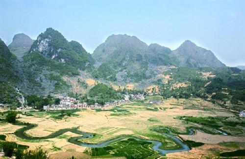 巴马瑶族自治县简介_巴马瑶族自治县旅游攻略