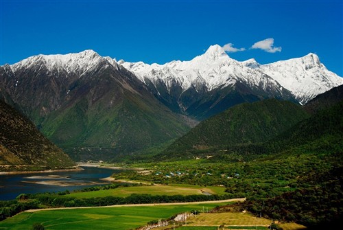 登山注意事项_登山需要带些什么东西