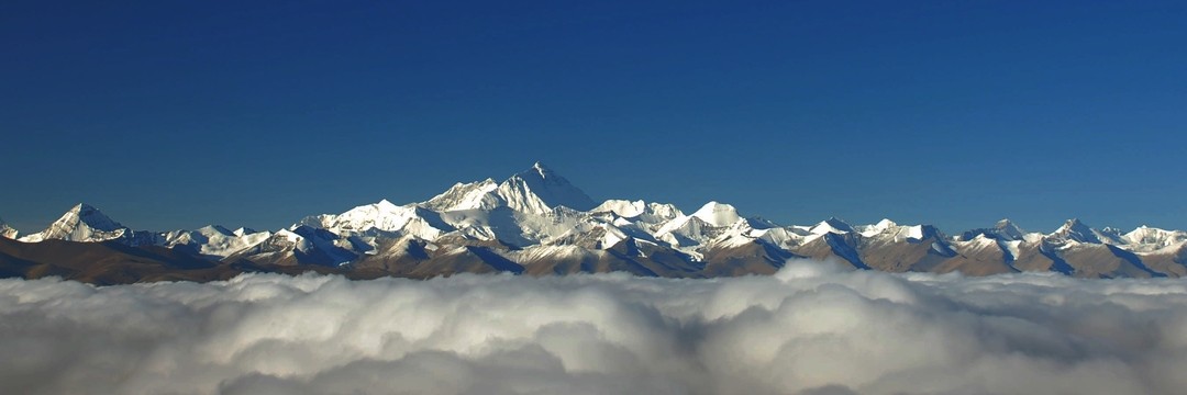 珠穆朗玛峰